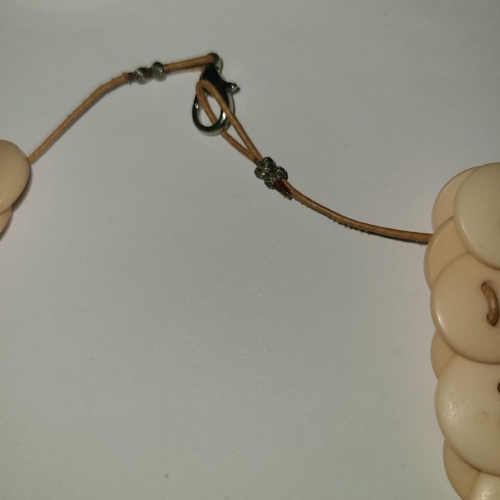 Retro Funky Button Necklace - Picture 5 of 7